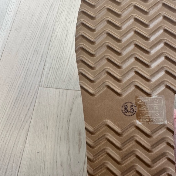 Platform Mini Boots - Picture 5 of 7